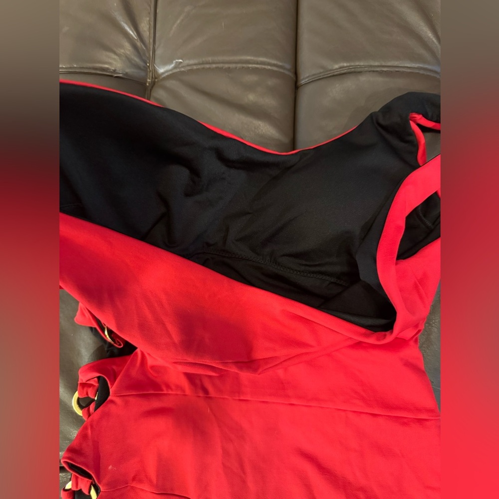 Sexy Red One Piece Swimsuit with side cut outs and metal accents - size 14 - Picture 4 of 6